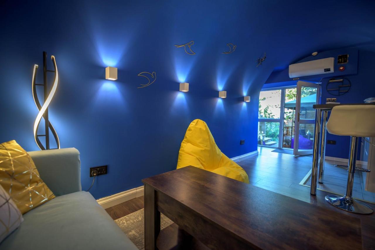 Апартаменты Quirky Vaulted Flat With Terrace Бат Экстерьер фото