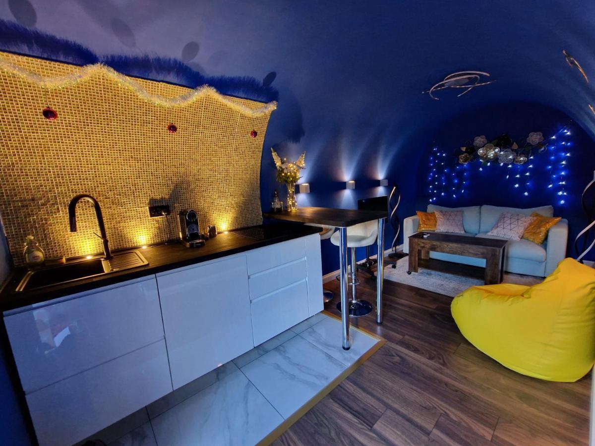 Апартаменты Quirky Vaulted Flat With Terrace Бат Экстерьер фото